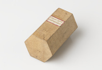 M 11814
<br/>
Chaux carbonatée prismatique
<br/>
<em>Häuy, René Just</em>